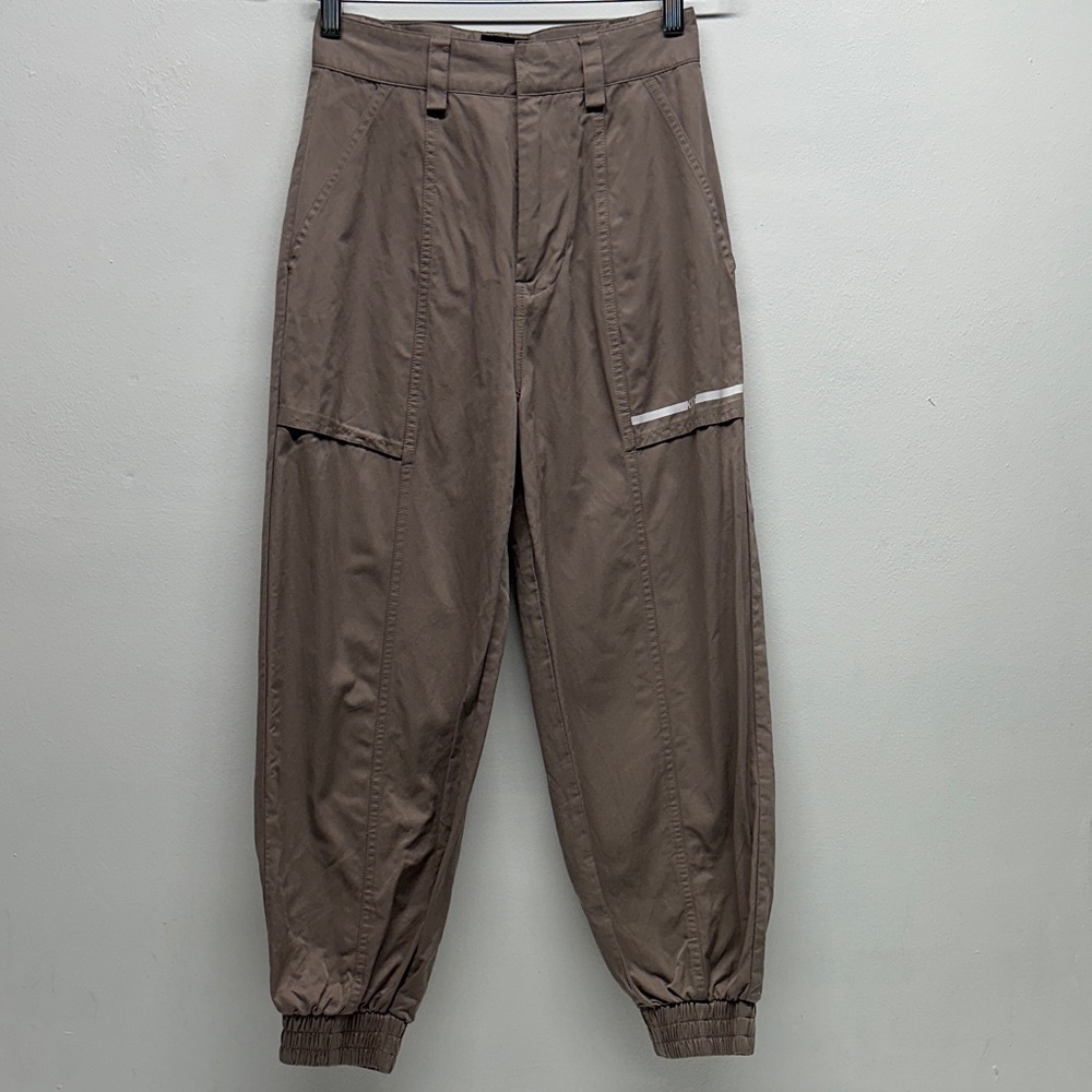 Kith Pants Cargo Tapered Leg Pant Belt Loops Pockets Khaki Tan Brown Women's XS